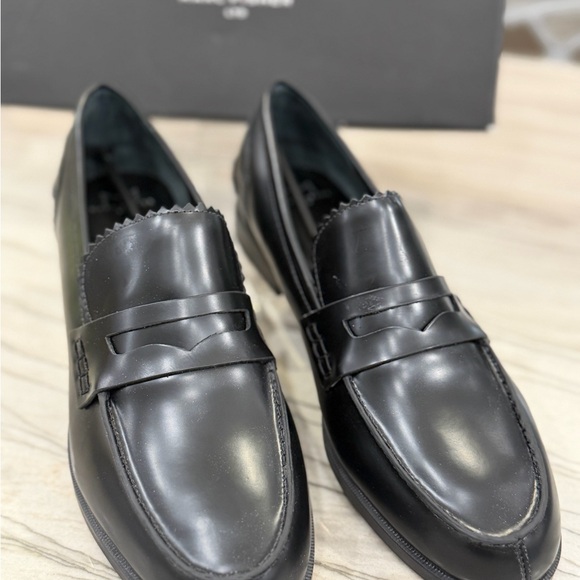 Marc Fisher LTD Black Leather Penny Loafers Size Classic Work Shoe